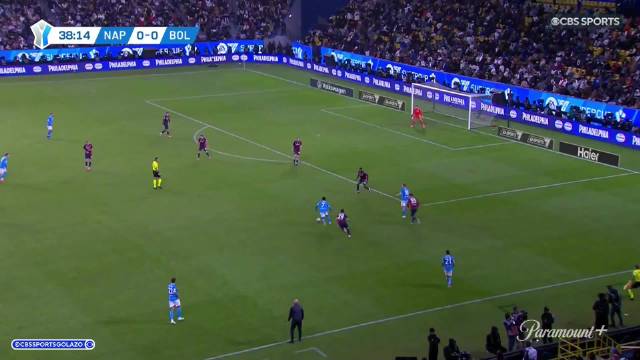 意大利超级杯决赛，那不勒斯2比0博洛尼亚