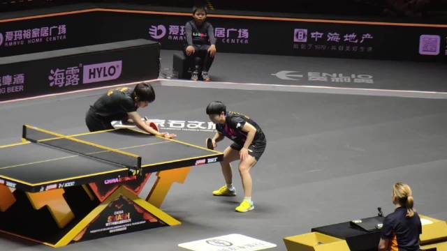 中国大满贯王楚钦孙颖莎莎头混双首秀：混双鹰眼挑战期间，这球没有挑战成功