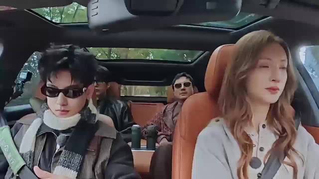 沈腾欧洲驾中国豪车直言自豪