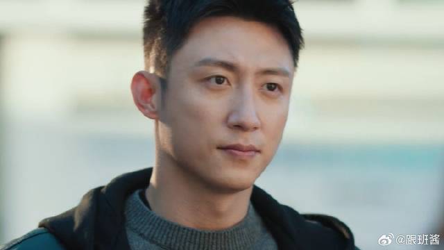 大学时代的一对恋人，他们在最爱彼此的那一年分了手！