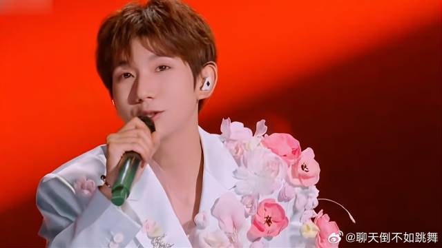 王源rap太惊艳！和王宇宙唱《城北的花》，好听到单曲循环！