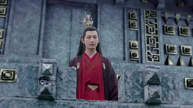 司凤手握镇狱魔刀，和褚璇玑大打出手！