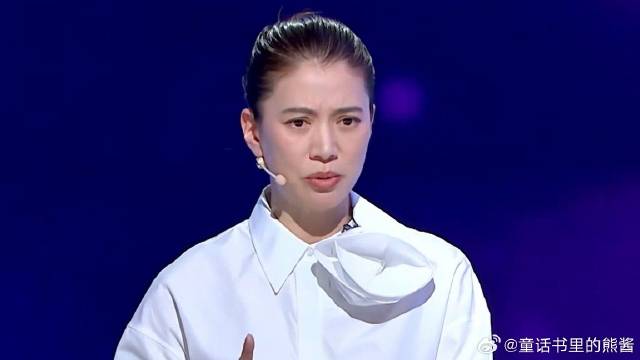 袁咏仪的脱口秀太爆笑，包袱一箩筐满天飞，逗得岳云鹏嘎嘎笑