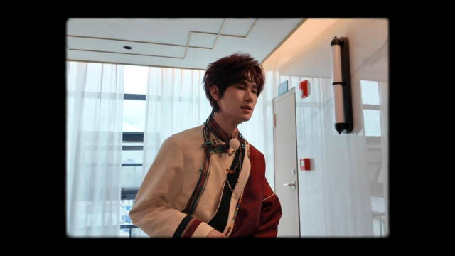 张真源清唱爱笑的眼睛