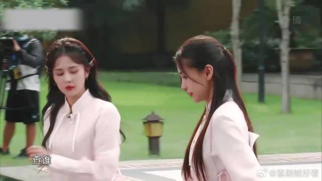 白鹿baby演出了两个世界，李晨吐槽：能不能商量好再演