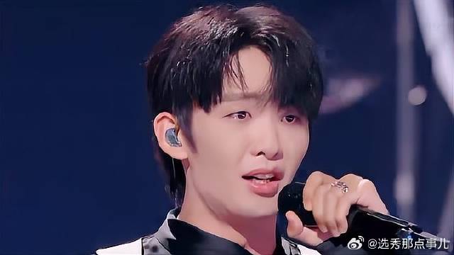 王赫野再唱emo神曲，和容祖儿合唱《嚣张》，开口跪