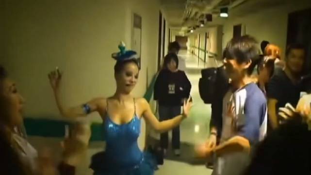 蔡依林地才演唱会上的舞蹈原型是借鉴的碧昂丝嘛！