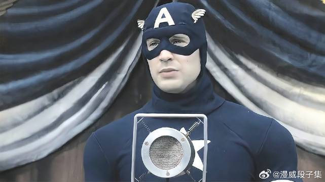 美队觉得自己就是小丑 本想投身战场，却落得去表演节目