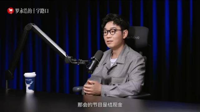 大鹏回忆赵本山早年相助，师父一句不容易助其成长