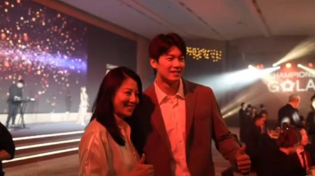 广州体育冠军发起荣耀传承倡议