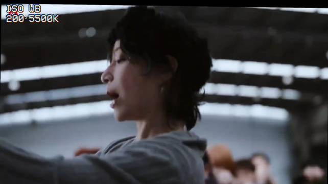 李斯丹妮新单《ICONIC》封闭货车热舞帅炸