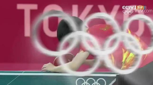 孙颖莎VS伊藤美诚 连追8分逆转拿下