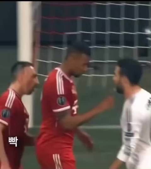 里贝里回忆2017欧冠冲突，自曝掌掴卡瓦哈尔遭皇马针对