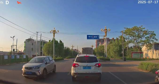 老司机救了至少三个家庭！