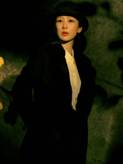 杨紫民国造型曝光，饰董竹君西式礼帽亮相