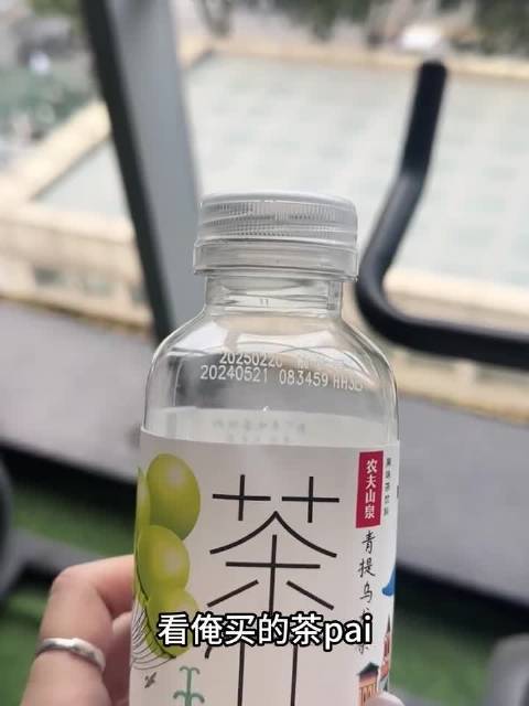 河北大学生深夜图书馆现知识焦虑症