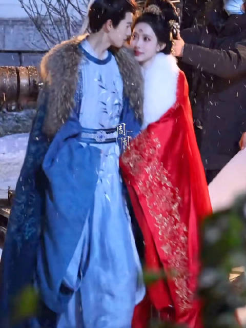 孟子义李昀锐甜蜜牵手拥抱路透曝光