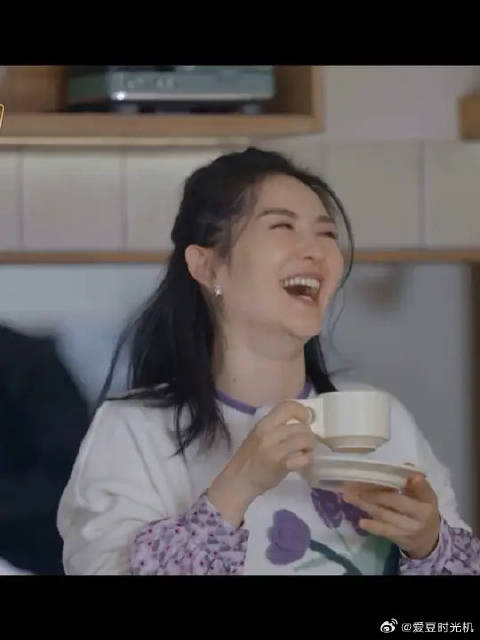 娜姐：咖啡是品的呀哈哈哈