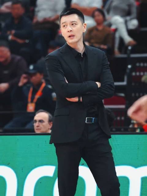 豹子，就这个专属视角一直给我更新下去，谢谢