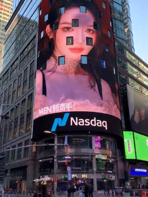 彭小苒登纽约时代广场大屏展现东方美