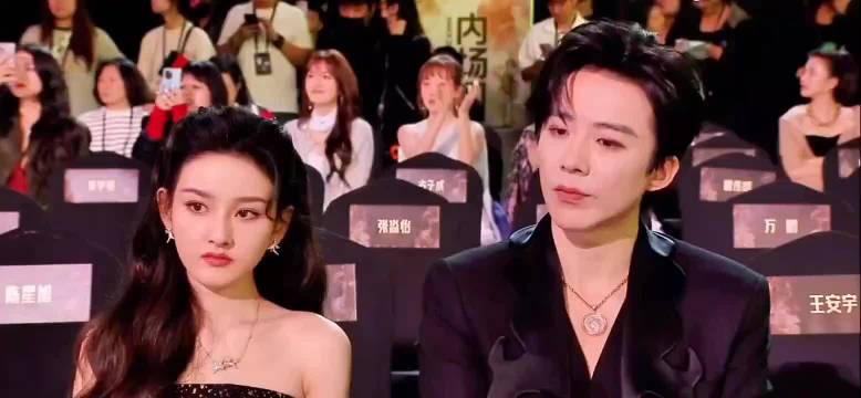 主持人鼓励露思，祖儿也深受触动