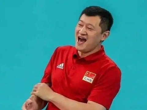 正式换帅，女排名帅上任，匡琦担任主教练，郎平弟子当助教