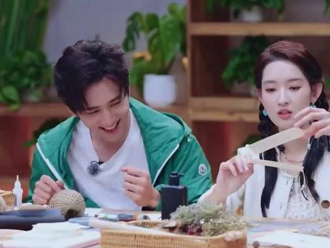 在王玉雯眼里张新成是自家人，王子奇是朋友！