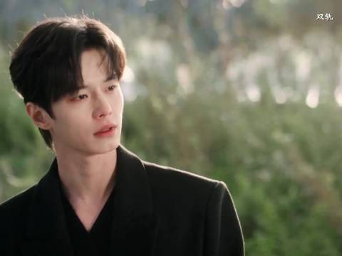 靳朝姜暮亲密互动引关注，林岁目睹全程