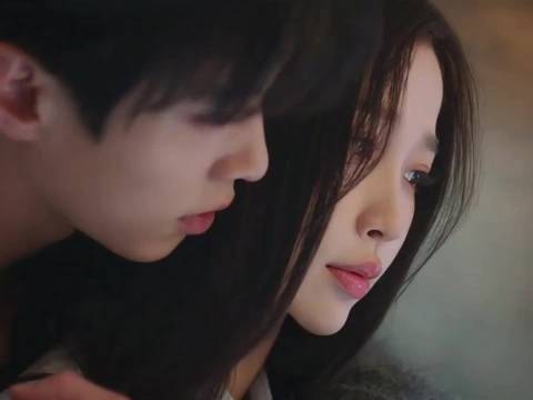 靳朝真是又能忍又能撩转正后直接肆无忌惮了