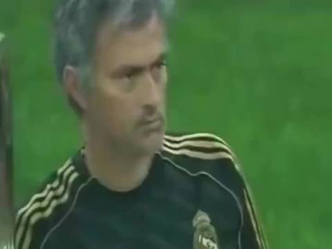 中国球迷有多崇拜卡卡？当年皇马中国行的一幕令穆帅恍惚