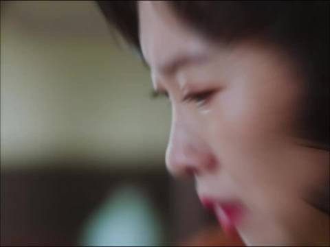 舅妈跨越千里的拥抱有多治愈，只有老舅知道，郭京飞 王佳佳