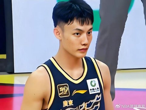 徐杰眉骨受伤，缝了3针，郭昊文42分有望入选国家队