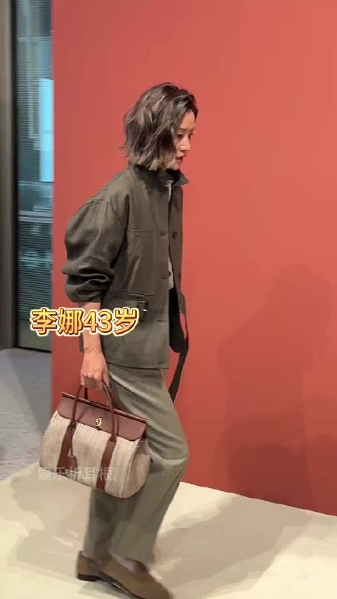 李娜与郑钦文谁更受球迷喜爱