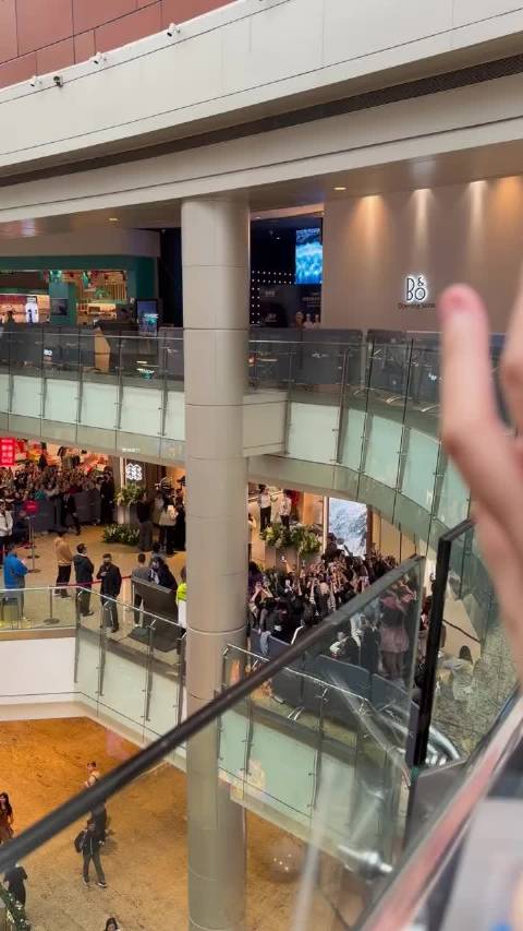 今天在深圳出席线下活动的刘诗诗！ 生图好美