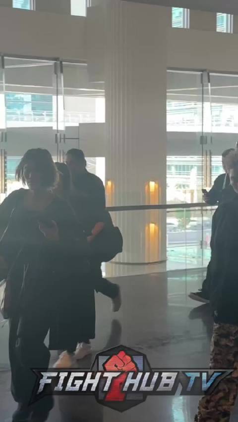 井上尚弥抵沙特备战罗梅罗