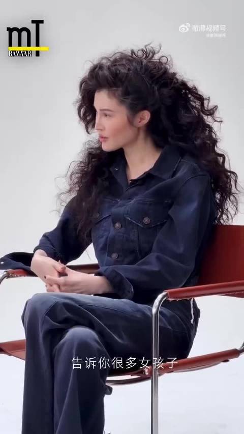 何穗呼吁不要要求女性做超人妈妈