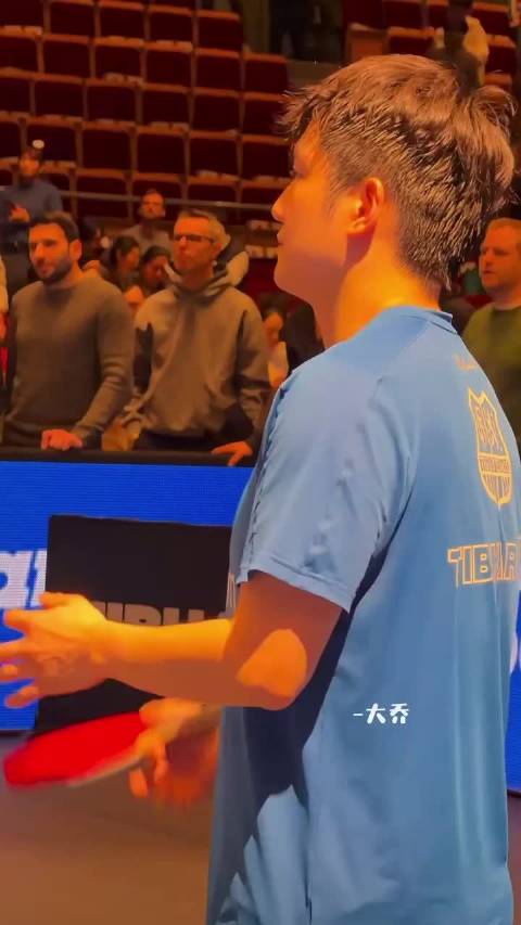 樊振东退出世界排名一年，缺席乒超总决赛