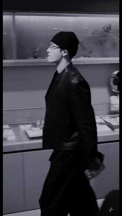 王嘉尔开启magicman2世界巡演