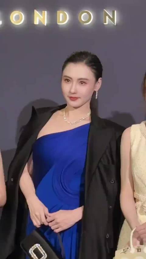 张柏芝谈性格敢爱敢恨，坦言羡慕其清爽干脆