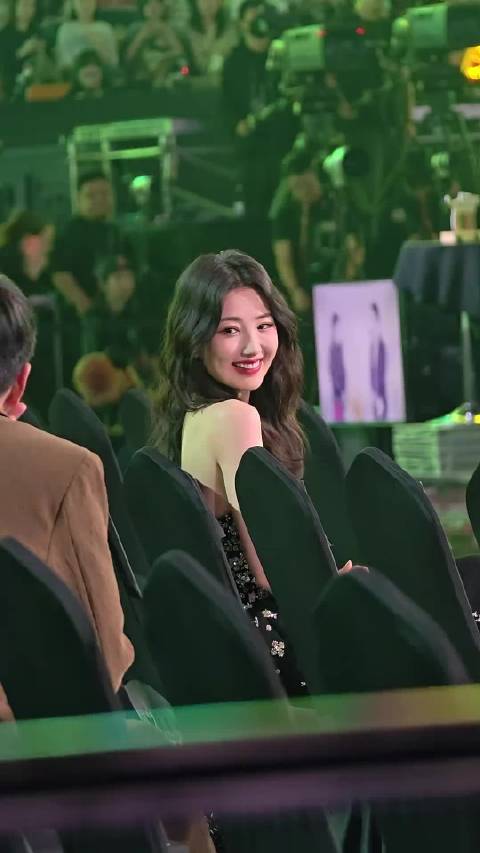 毛晓彤的笑，应该是天底下最美的笑容了