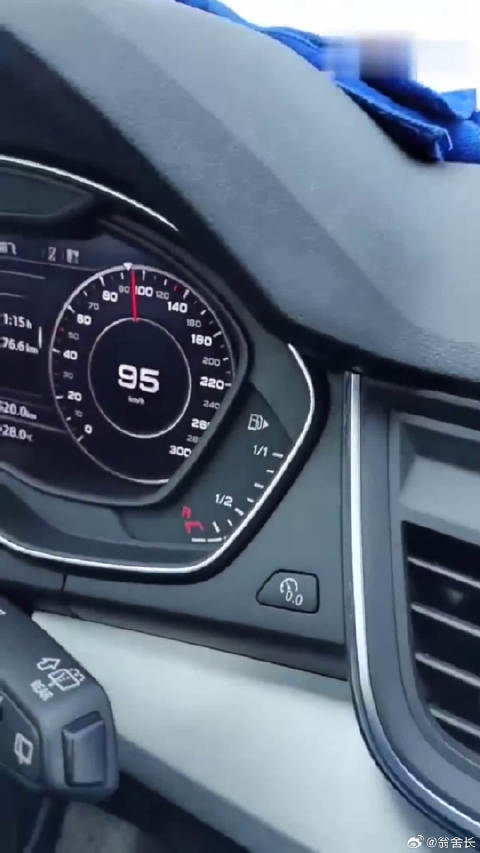 玩命啊！三轮高速最内侧车道狂飙，视频车开90多都没追上