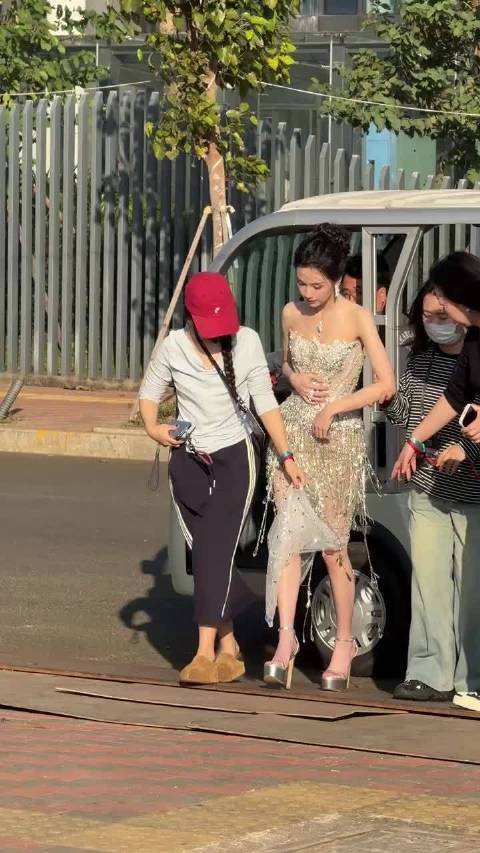 陈都灵谈瘦身审美争议，称不理解当下瘦即美观念