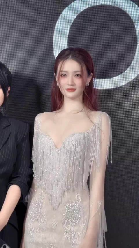 三亚婚纱时装周的徐璐又被美到了