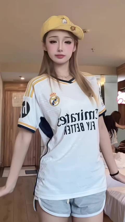 我喜欢皇马！你们喜欢哪只球队！