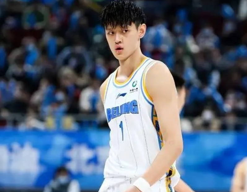 51分大胜背后，北京男篮阵容优化与外援补强如何重塑CBA争冠格局？