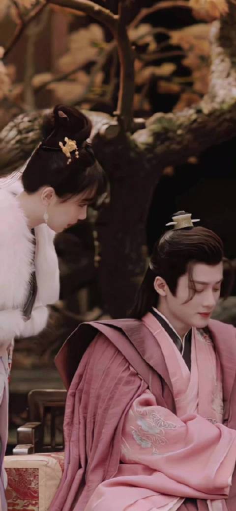 檀健次亮相腾讯视频星光大赏再现相柳角色