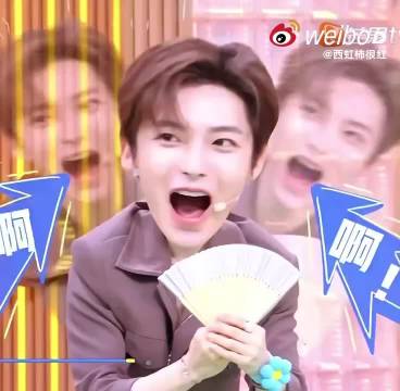 侯明昊好六表情包引热议，全程放飞笑点密集