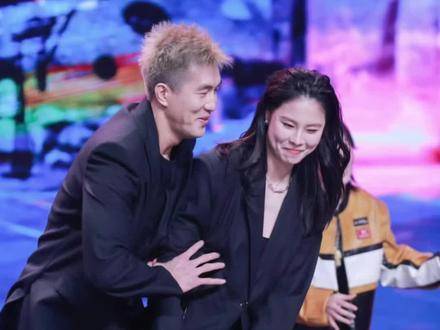 郭艾伦澄清与王思雨非情侣关系，双方未回应恋情传闻