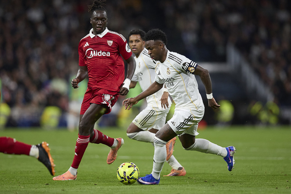 皇马天王遭难，阿隆索不撑腰！皇马内部是否已放弃他？