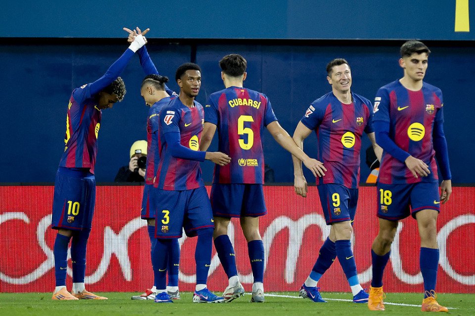 反其道而行！当全欧都在买人时，巴萨偏偏要留下两大超新星！